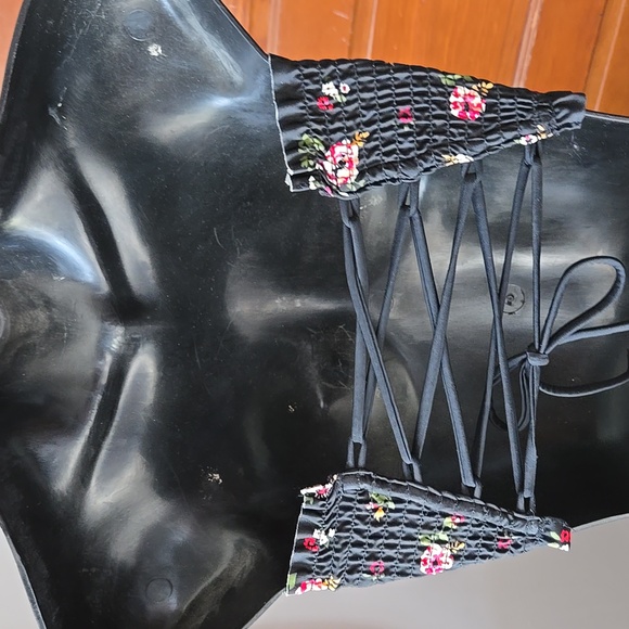 Ruched Roses Corset-style Bandeau Bikini Top Medium - Picture 3 of 8